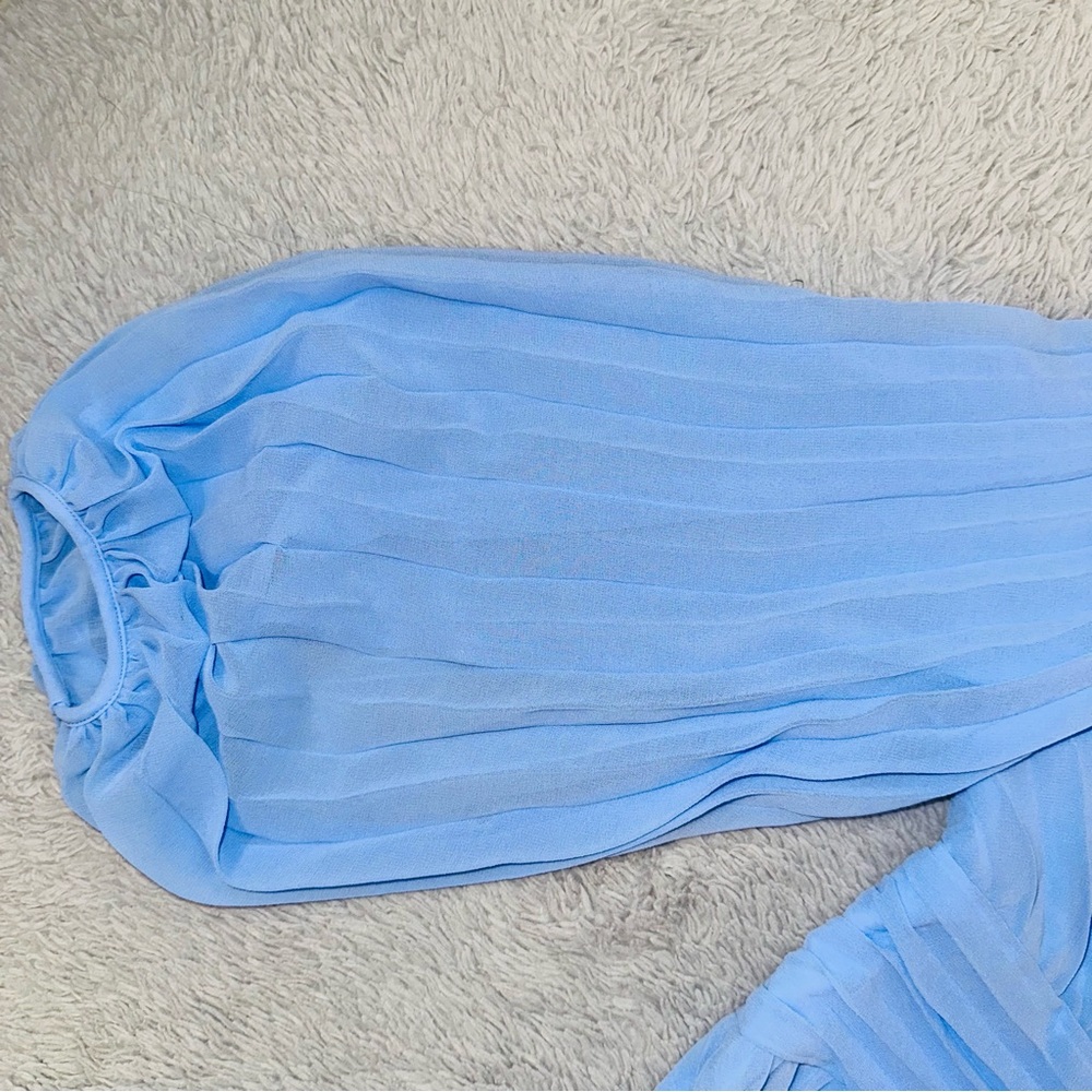 Banana Replublic chiffon pleated dress - Picture 13 of 17